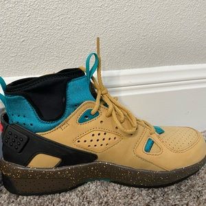 Nike ACG Air Mowabb Twine/Club Gold/ Teal